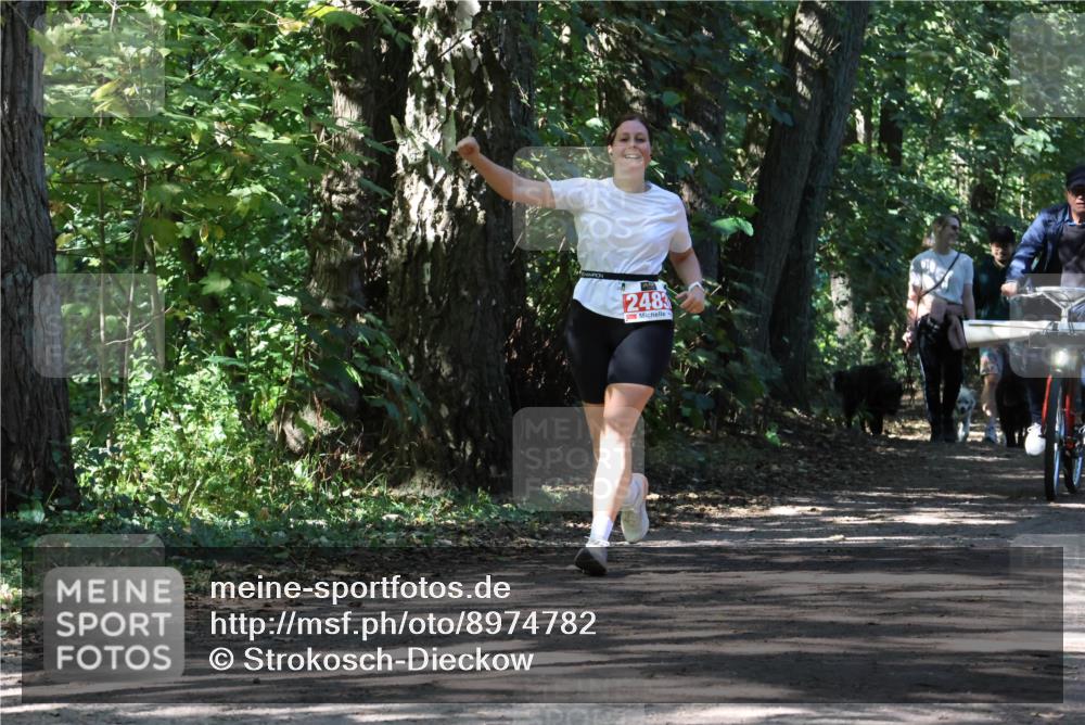 28.09.2025 - 33. Volkslauf durch das schöne Alstertal Strokosch-Dieckow http://msf.ph/oto/8974782 28.09.2025 13:01:48 Laufen 2483 meine-sportfotos.de