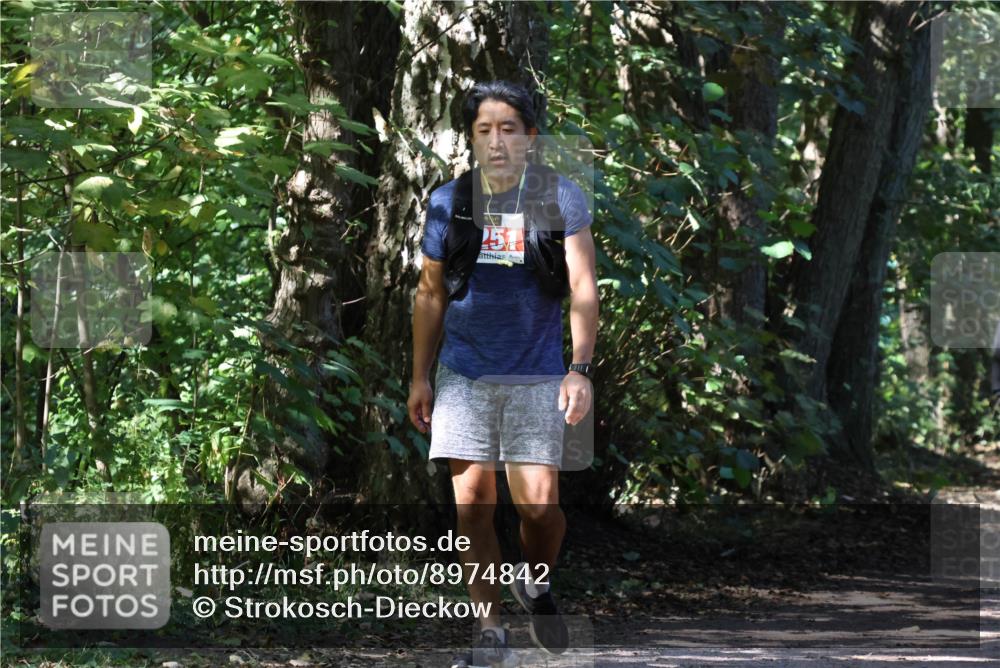 28.09.2025 - 33. Volkslauf durch das schöne Alstertal Strokosch-Dieckow http://msf.ph/oto/8974842 28.09.2025 13:06:15 Laufen  meine-sportfotos.de