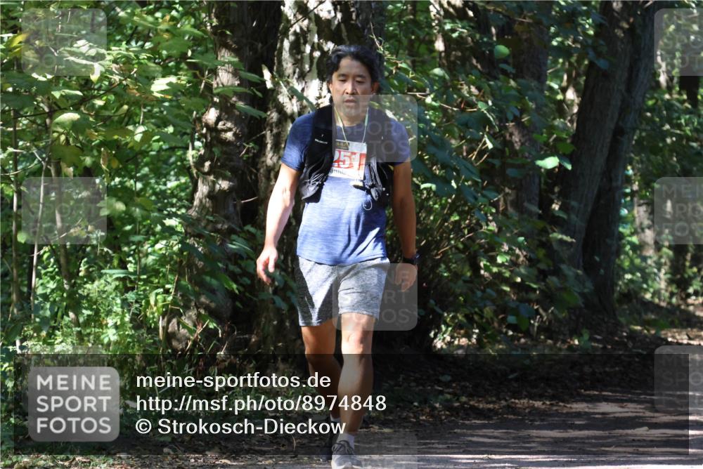 28.09.2025 - 33. Volkslauf durch das schöne Alstertal Strokosch-Dieckow http://msf.ph/oto/8974848 28.09.2025 13:06:15 Laufen 251 meine-sportfotos.de