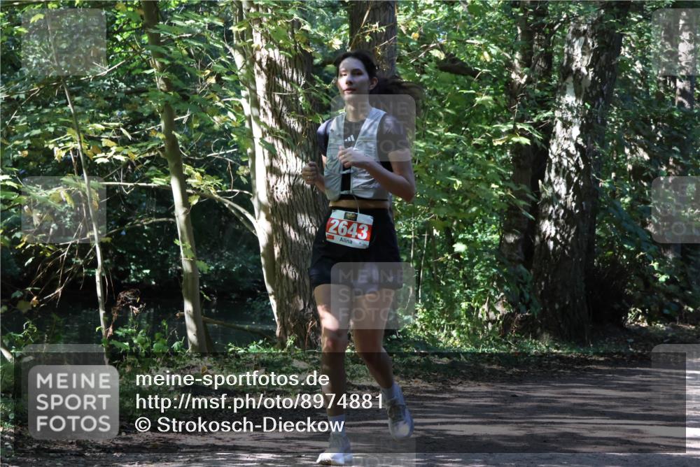 28.09.2025 - 33. Volkslauf durch das schöne Alstertal Strokosch-Dieckow http://msf.ph/oto/8974881 28.09.2025 13:14:35 Laufen 2643 meine-sportfotos.de