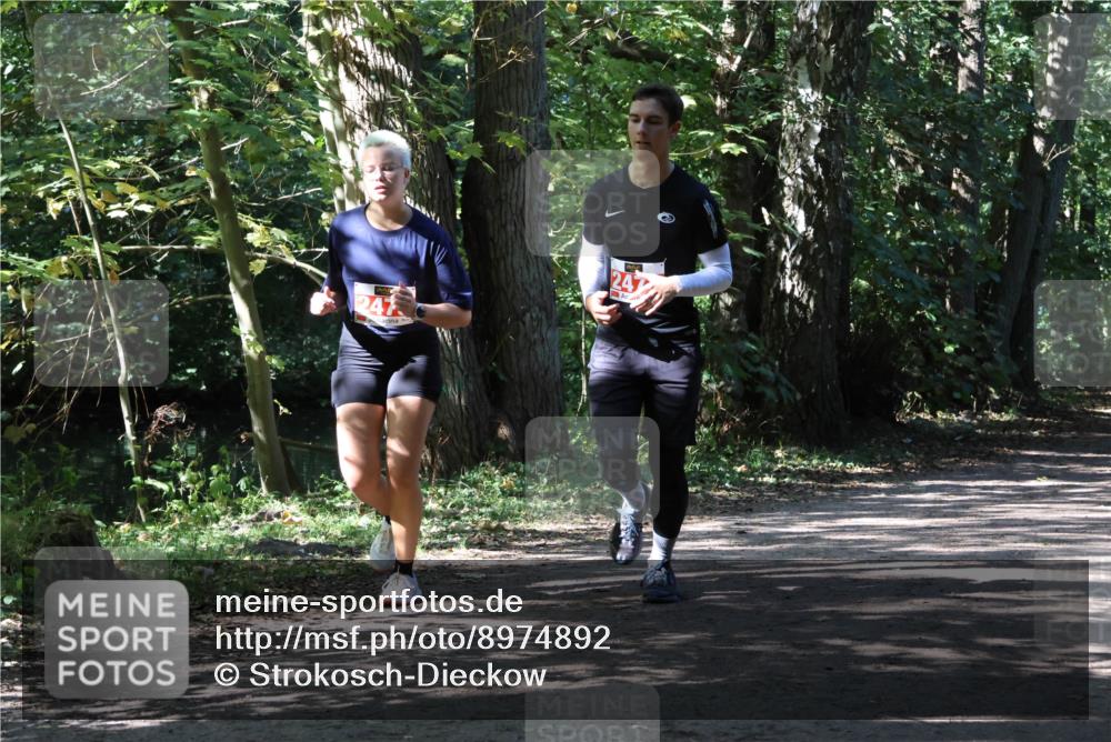 28.09.2025 - 33. Volkslauf durch das schöne Alstertal Strokosch-Dieckow http://msf.ph/oto/8974892 28.09.2025 13:17:32 Laufen 247, 247 meine-sportfotos.de