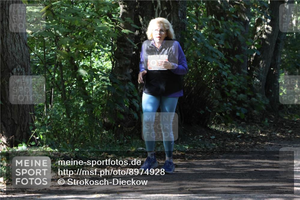 28.09.2025 - 33. Volkslauf durch das schöne Alstertal Strokosch-Dieckow http://msf.ph/oto/8974928 28.09.2025 13:35:07 Laufen 41 meine-sportfotos.de