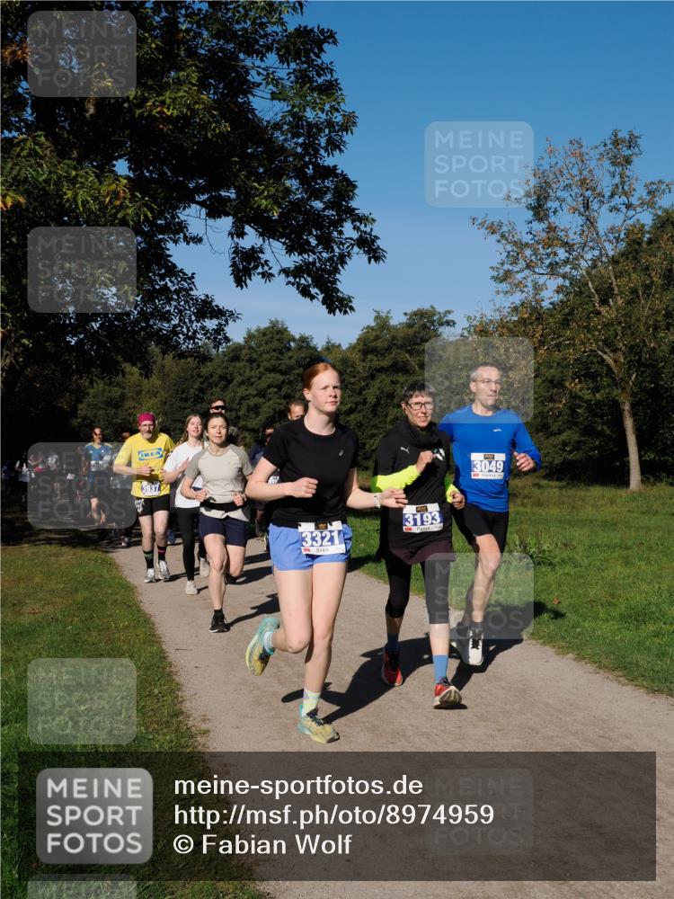 28.09.2025 - 33. Volkslauf durch das schöne Alstertal Fabian Wolf http://msf.ph/oto/8974959 28.09.2025 10:35:34 Laufen 3931, 3321, 3193, 3049 meine-sportfotos.de