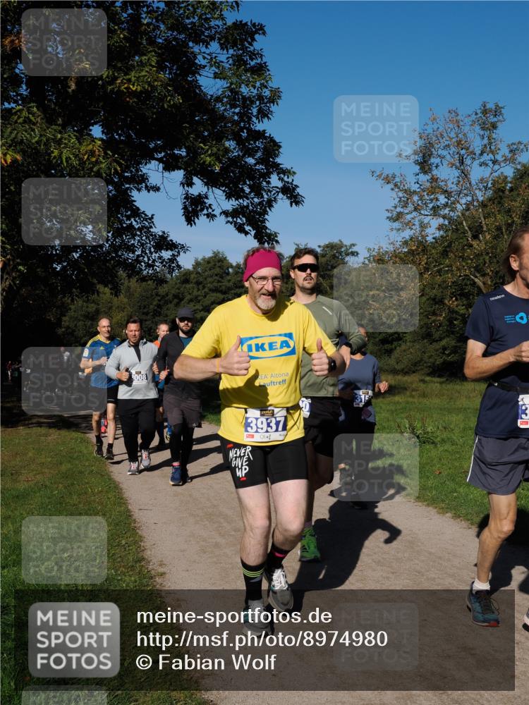 28.09.2025 - 33. Volkslauf durch das schöne Alstertal Fabian Wolf http://msf.ph/oto/8974980 28.09.2025 10:35:37 Laufen 3008, 3937 meine-sportfotos.de