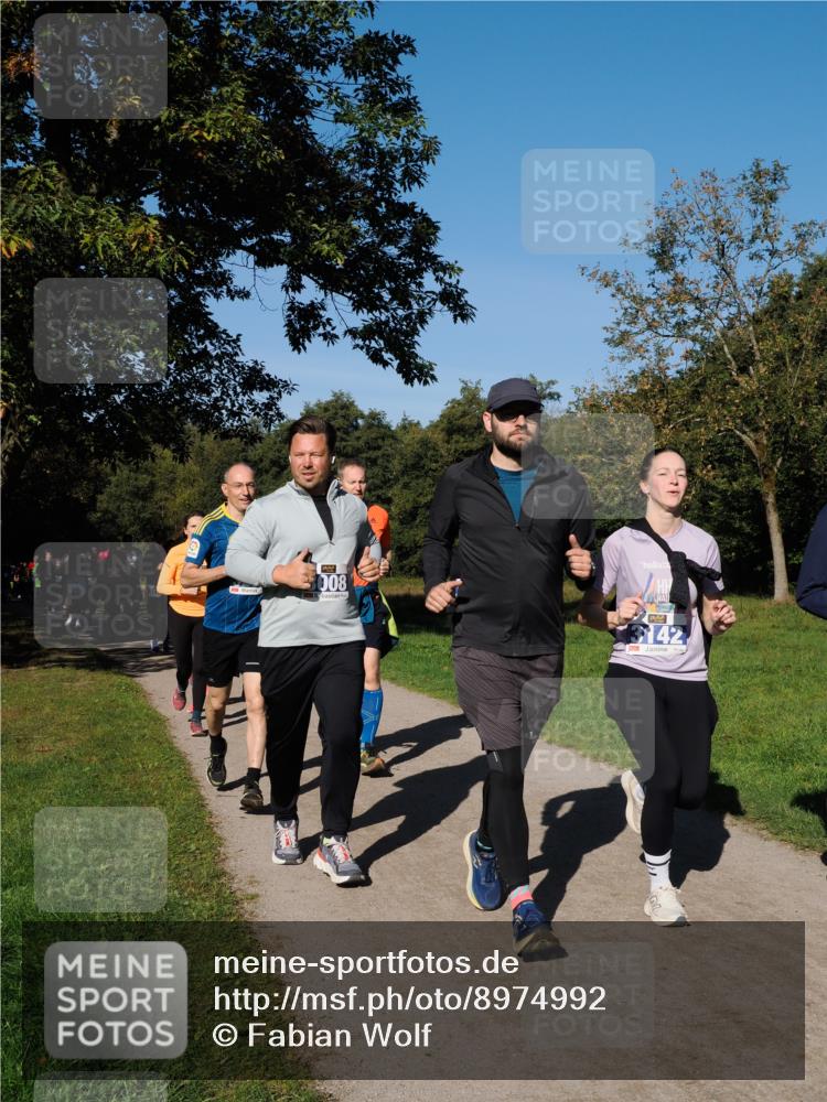 28.09.2025 - 33. Volkslauf durch das schöne Alstertal Fabian Wolf http://msf.ph/oto/8974992 28.09.2025 10:35:38 Laufen 008, 13142 meine-sportfotos.de