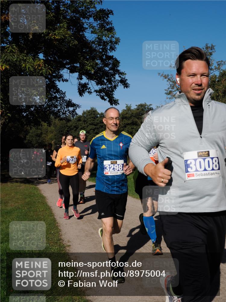 28.09.2025 - 33. Volkslauf durch das schöne Alstertal Fabian Wolf http://msf.ph/oto/8975004 28.09.2025 10:35:40 Laufen 3177, 3177, 3236, 88, 3298, 09, 3008 meine-sportfotos.de