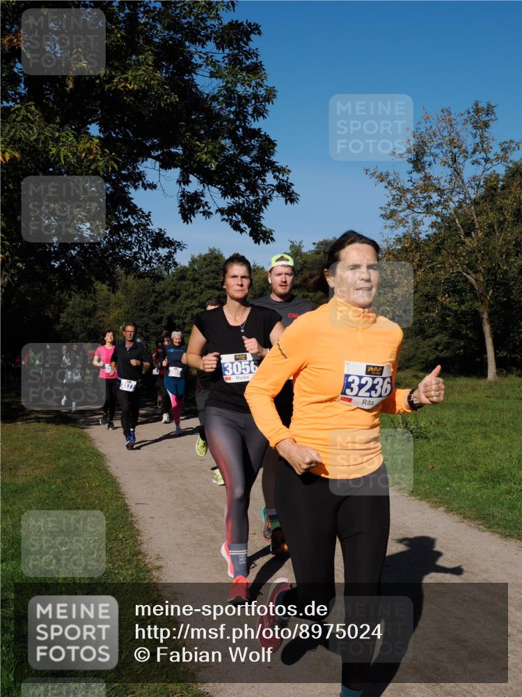 28.09.2025 - 33. Volkslauf durch das schöne Alstertal Fabian Wolf http://msf.ph/oto/8975024 28.09.2025 10:35:41 Laufen 3177, 3056, 3236 meine-sportfotos.de