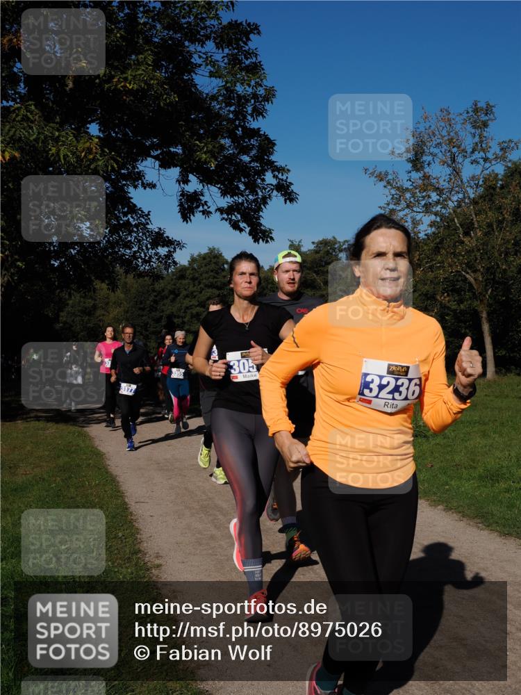 28.09.2025 - 33. Volkslauf durch das schöne Alstertal Fabian Wolf http://msf.ph/oto/8975026 28.09.2025 10:35:41 Laufen 3177, 305, 3236 meine-sportfotos.de