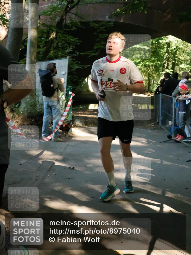 28.09.2025 - 33. Volkslauf durch das schöne Alstertal Fabian Wolf http://msf.ph/oto/8975040 28.09.2025 12:17:24 Laufen 224 meine-sportfotos.de