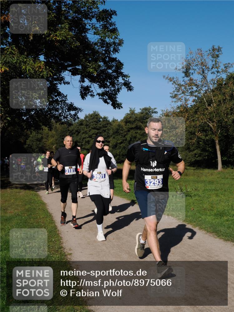 28.09.2025 - 33. Volkslauf durch das schöne Alstertal Fabian Wolf http://msf.ph/oto/8975066 28.09.2025 10:35:47 Laufen 3181, 3901, 3293 meine-sportfotos.de
