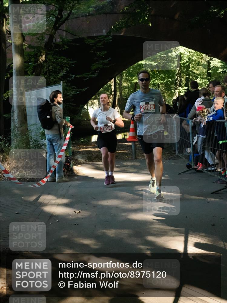 28.09.2025 - 33. Volkslauf durch das schöne Alstertal Fabian Wolf http://msf.ph/oto/8975120 28.09.2025 12:17:54 Laufen 2594, 2509 meine-sportfotos.de