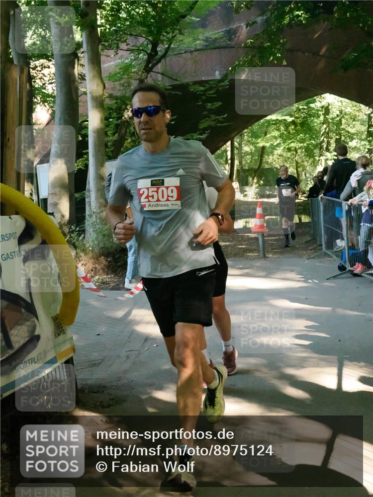 28.09.2025 - 33. Volkslauf durch das schöne Alstertal Fabian Wolf http://msf.ph/oto/8975124 28.09.2025 12:17:55 Laufen 2509 meine-sportfotos.de
