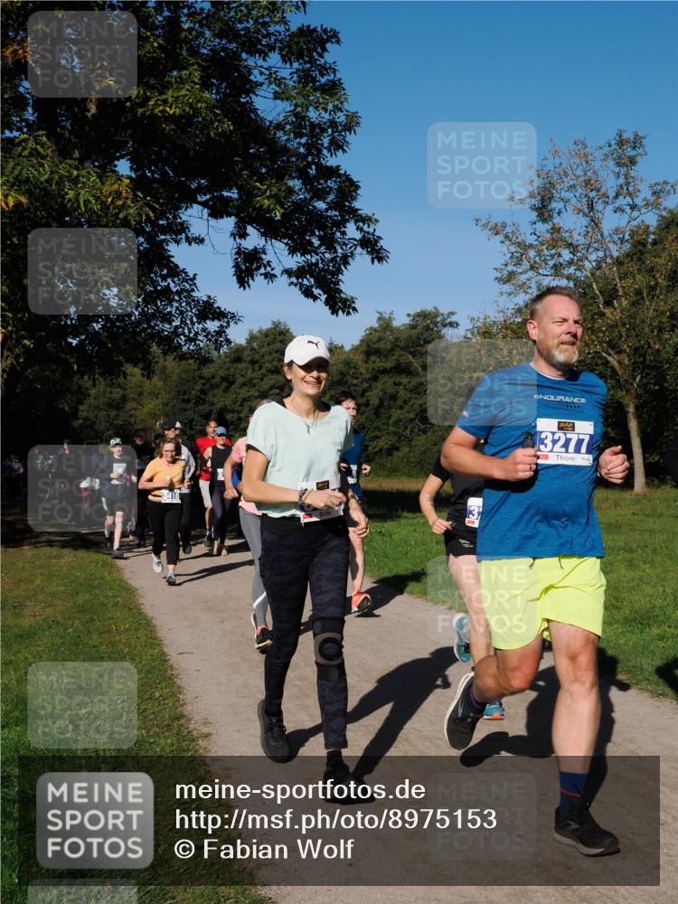 28.09.2025 - 33. Volkslauf durch das schöne Alstertal Fabian Wolf http://msf.ph/oto/8975153 28.09.2025 10:36:02 Laufen 3410, 13, 3277 meine-sportfotos.de