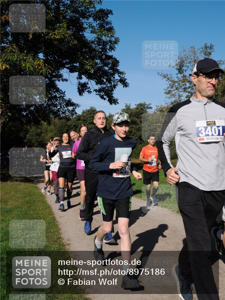 28.09.2025 - 33. Volkslauf durch das schöne Alstertal Fabian Wolf http://msf.ph/oto/8975186 28.09.2025 10:36:07 Laufen 3170, 3401 meine-sportfotos.de