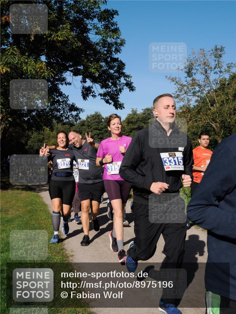 28.09.2025 - 33. Volkslauf durch das schöne Alstertal Fabian Wolf http://msf.ph/oto/8975196 28.09.2025 10:36:08 Laufen 3170, 58, 3221, 315, 3315 meine-sportfotos.de