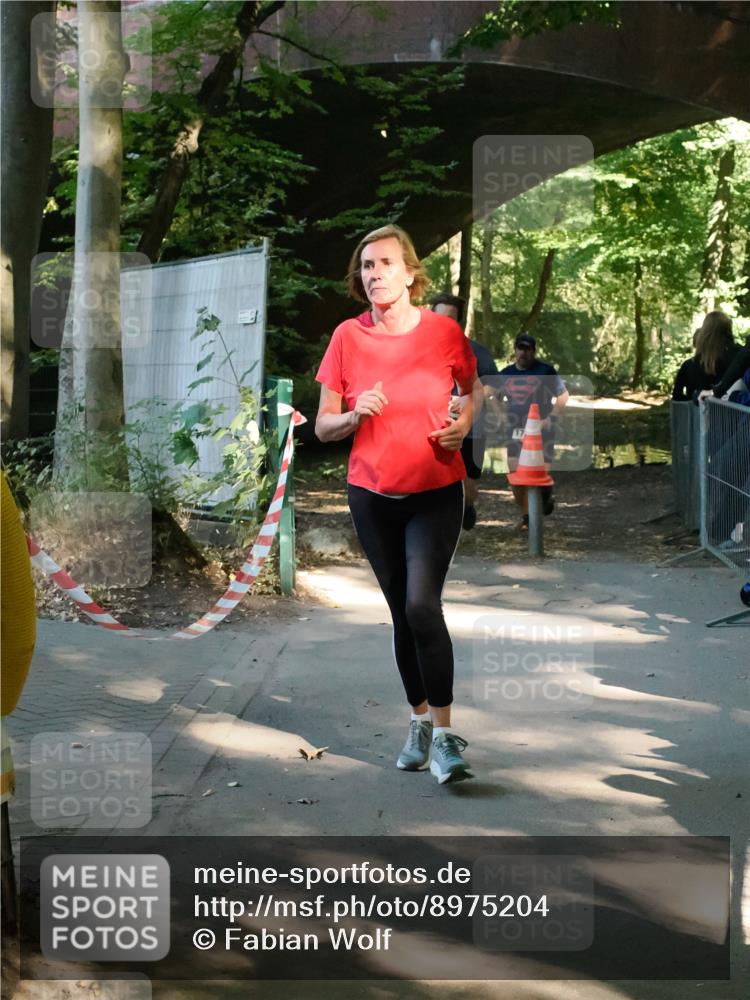 28.09.2025 - 33. Volkslauf durch das schöne Alstertal Fabian Wolf http://msf.ph/oto/8975204 28.09.2025 12:18:12 Laufen  meine-sportfotos.de