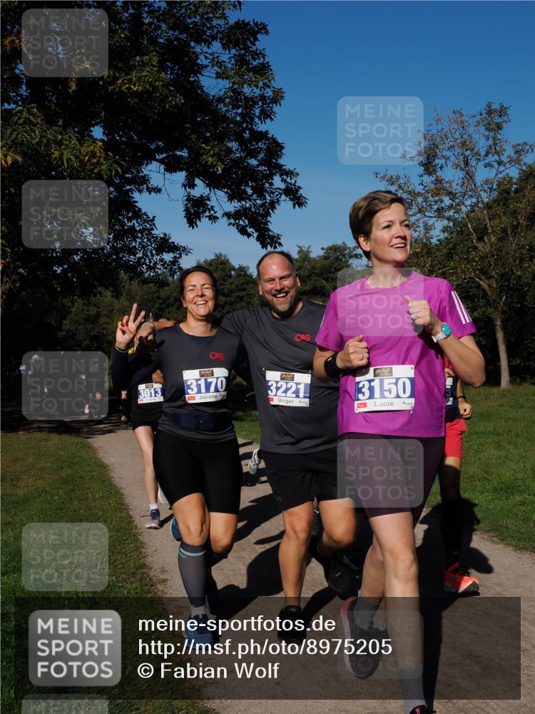 28.09.2025 - 33. Volkslauf durch das schöne Alstertal Fabian Wolf http://msf.ph/oto/8975205 28.09.2025 10:36:08 Laufen 3013, 3170, 3221, 3150 meine-sportfotos.de