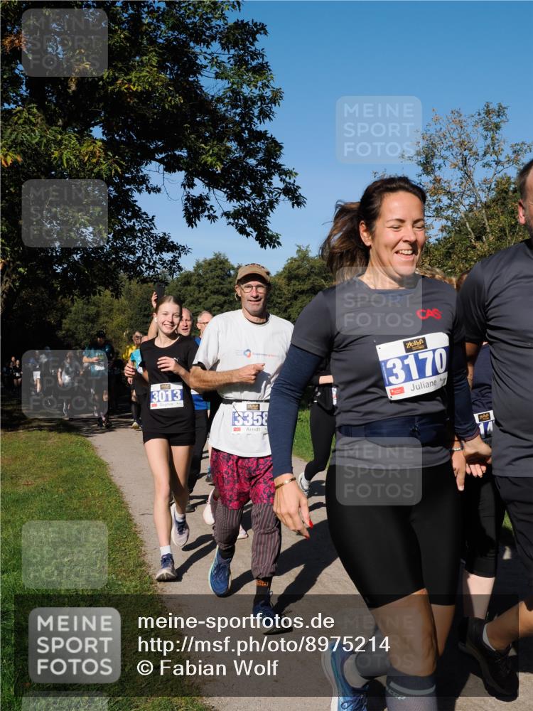 28.09.2025 - 33. Volkslauf durch das schöne Alstertal Fabian Wolf http://msf.ph/oto/8975214 28.09.2025 10:36:09 Laufen 3170, 3013, 358 meine-sportfotos.de
