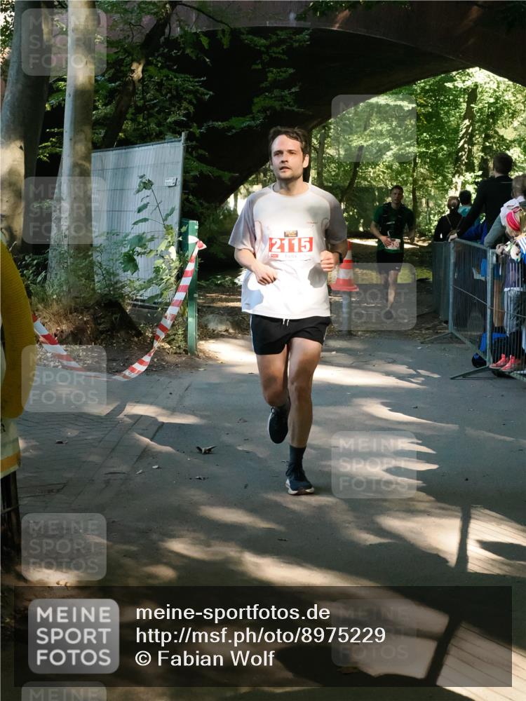 28.09.2025 - 33. Volkslauf durch das schöne Alstertal Fabian Wolf http://msf.ph/oto/8975229 28.09.2025 12:18:31 Laufen 2115 meine-sportfotos.de