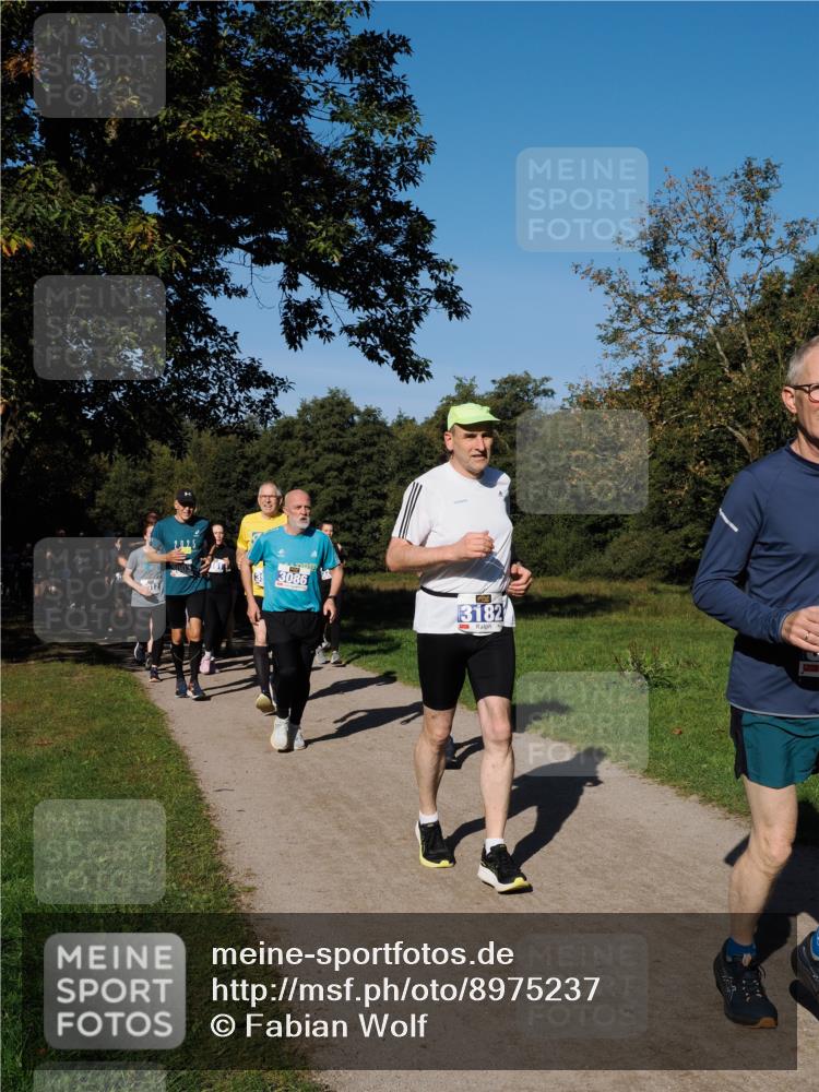 28.09.2025 - 33. Volkslauf durch das schöne Alstertal Fabian Wolf http://msf.ph/oto/8975237 28.09.2025 10:36:11 Laufen 3, 3086, 3182 meine-sportfotos.de