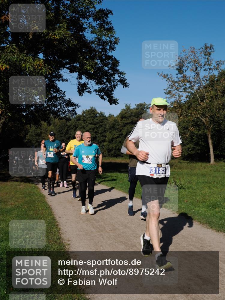 28.09.2025 - 33. Volkslauf durch das schöne Alstertal Fabian Wolf http://msf.ph/oto/8975242 28.09.2025 10:36:12 Laufen 20, 25, 3003, 3086, 3182 meine-sportfotos.de