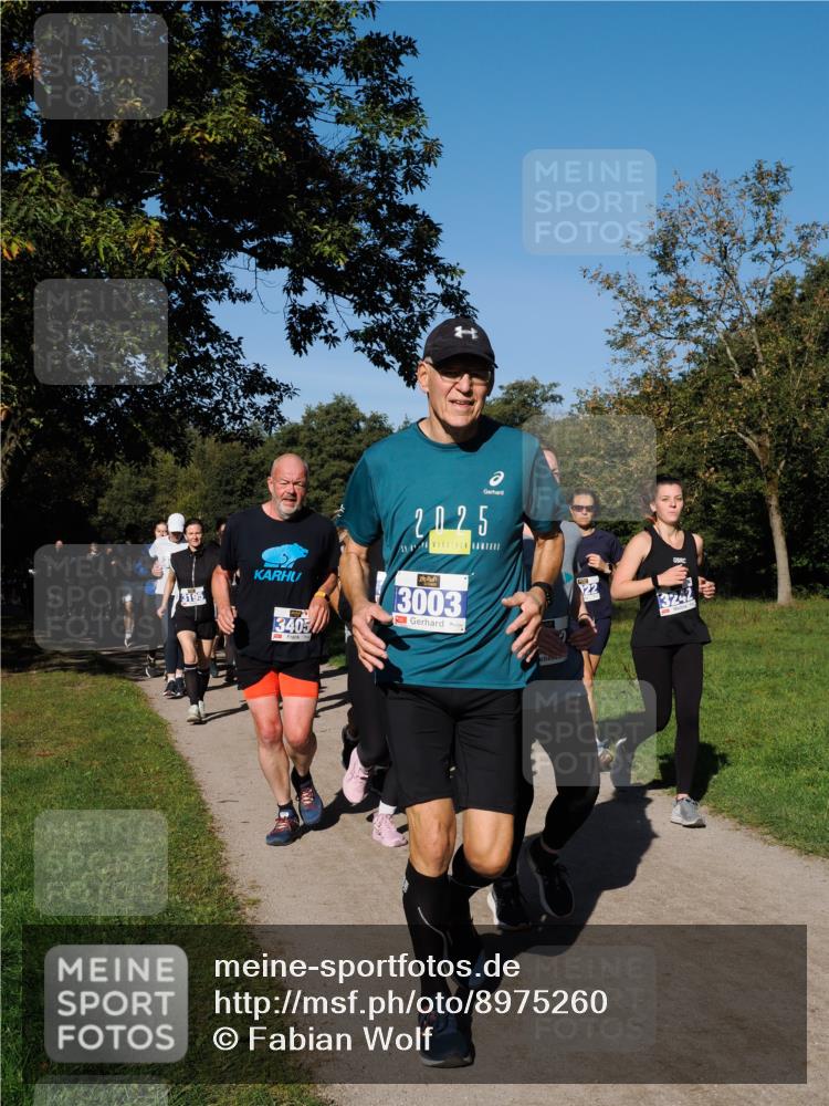 28.09.2025 - 33. Volkslauf durch das schöne Alstertal Fabian Wolf http://msf.ph/oto/8975260 28.09.2025 10:36:15 Laufen 3195, 2025, 3405, 3003, 122 meine-sportfotos.de