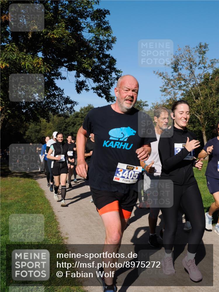 28.09.2025 - 33. Volkslauf durch das schöne Alstertal Fabian Wolf http://msf.ph/oto/8975272 28.09.2025 10:36:16 Laufen 3342, 3405 meine-sportfotos.de