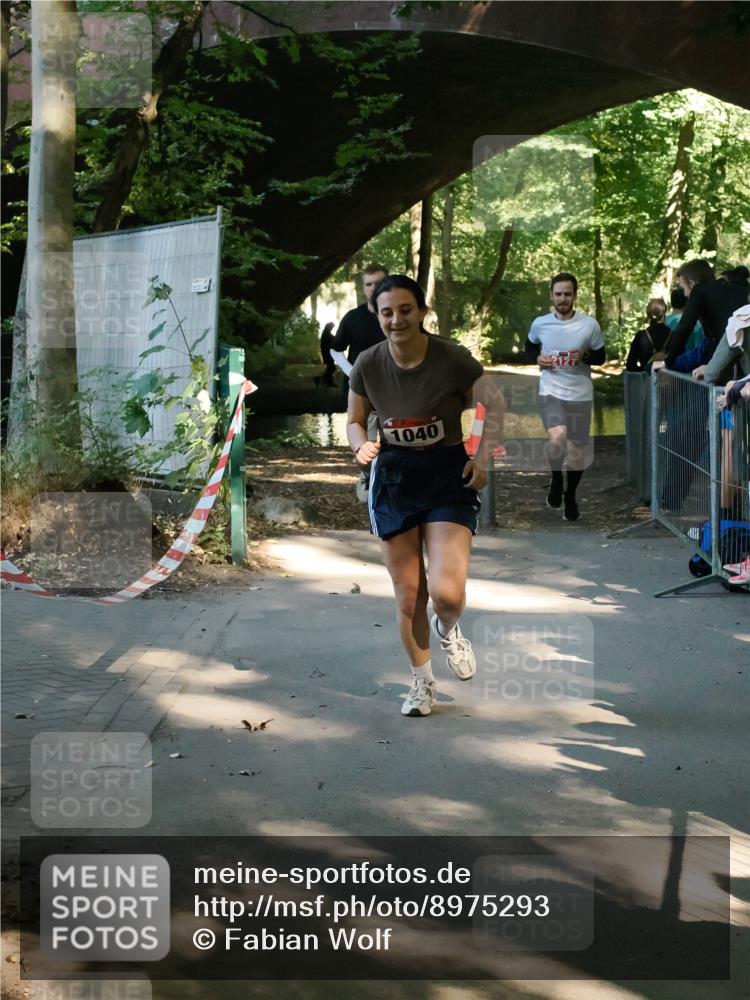 28.09.2025 - 33. Volkslauf durch das schöne Alstertal Fabian Wolf http://msf.ph/oto/8975293 28.09.2025 12:18:56 Laufen 1040 meine-sportfotos.de