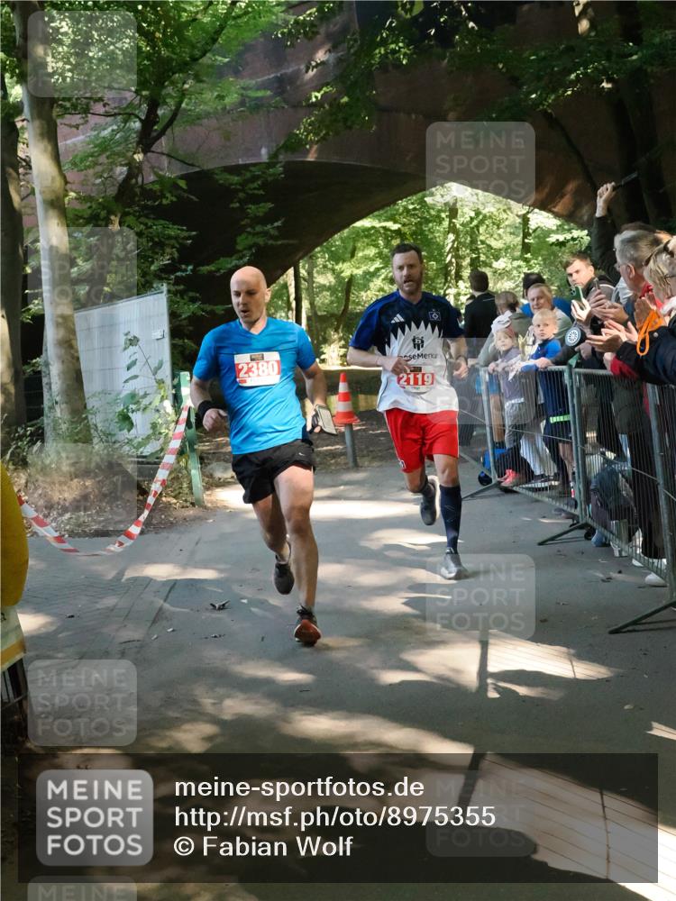 28.09.2025 - 33. Volkslauf durch das schöne Alstertal Fabian Wolf http://msf.ph/oto/8975355 28.09.2025 12:19:08 Laufen 2380, 2119 meine-sportfotos.de