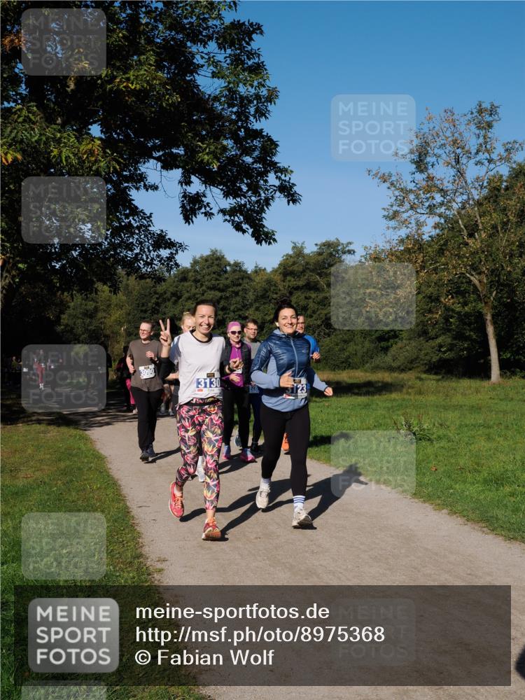 28.09.2025 - 33. Volkslauf durch das schöne Alstertal Fabian Wolf http://msf.ph/oto/8975368 28.09.2025 10:36:28 Laufen 3090, 13130, 123 meine-sportfotos.de