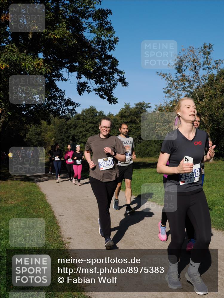 28.09.2025 - 33. Volkslauf durch das schöne Alstertal Fabian Wolf http://msf.ph/oto/8975383 28.09.2025 10:36:30 Laufen 3397, 3090, 347, 3958 meine-sportfotos.de