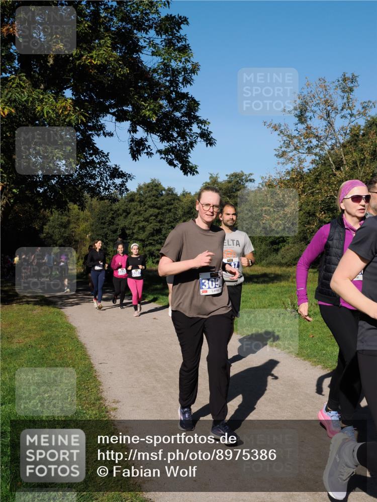 28.09.2025 - 33. Volkslauf durch das schöne Alstertal Fabian Wolf http://msf.ph/oto/8975386 28.09.2025 10:36:30 Laufen 3397, 13090 meine-sportfotos.de