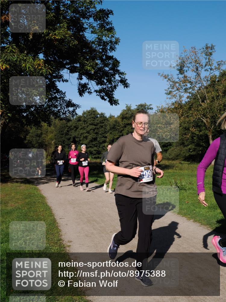 28.09.2025 - 33. Volkslauf durch das schöne Alstertal Fabian Wolf http://msf.ph/oto/8975388 28.09.2025 10:36:30 Laufen 090 meine-sportfotos.de