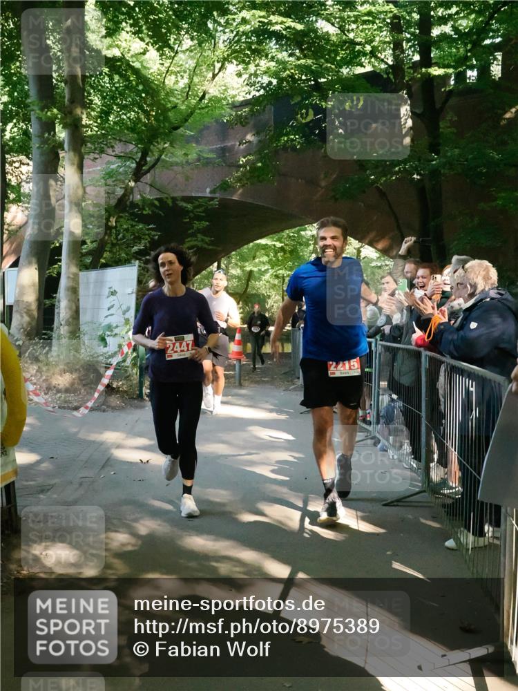 28.09.2025 - 33. Volkslauf durch das schöne Alstertal Fabian Wolf http://msf.ph/oto/8975389 28.09.2025 12:19:22 Laufen 2447, 1007, 2215 meine-sportfotos.de