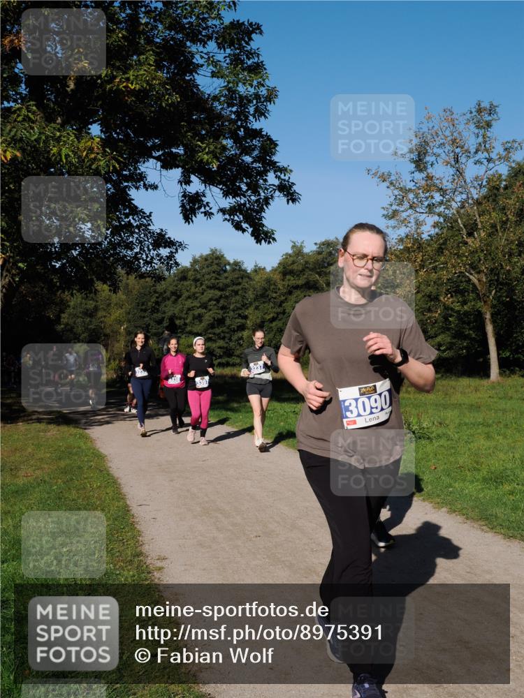 28.09.2025 - 33. Volkslauf durch das schöne Alstertal Fabian Wolf http://msf.ph/oto/8975391 28.09.2025 10:36:31 Laufen 3397, 3090 meine-sportfotos.de