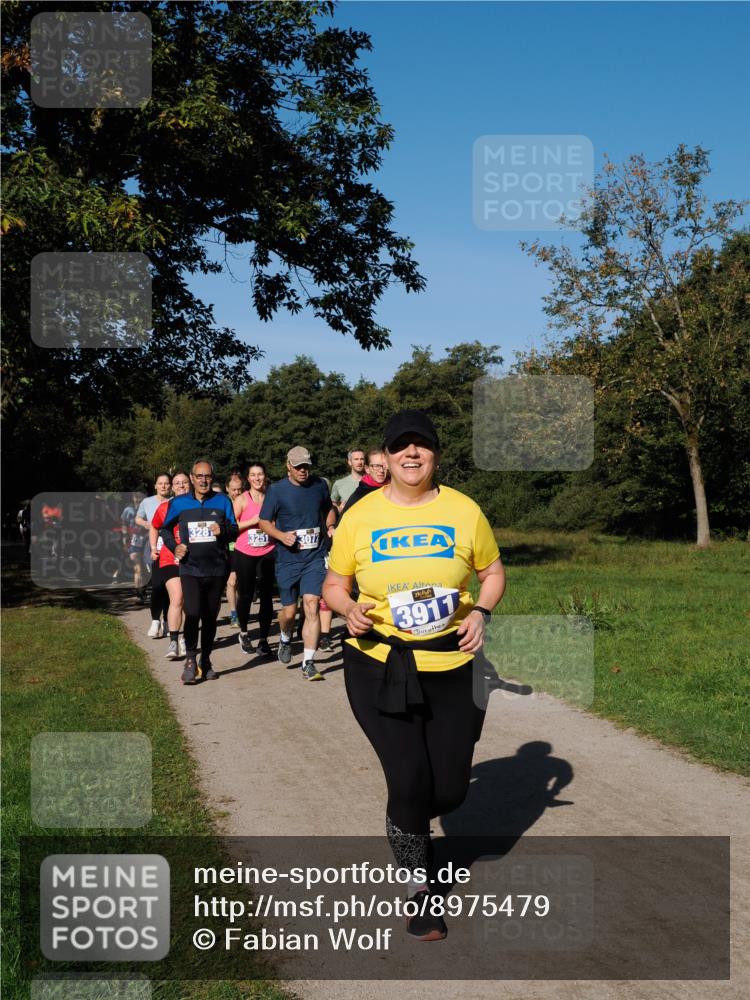 28.09.2025 - 33. Volkslauf durch das schöne Alstertal Fabian Wolf http://msf.ph/oto/8975479 28.09.2025 10:36:44 Laufen 3251, 3072, 3911 meine-sportfotos.de