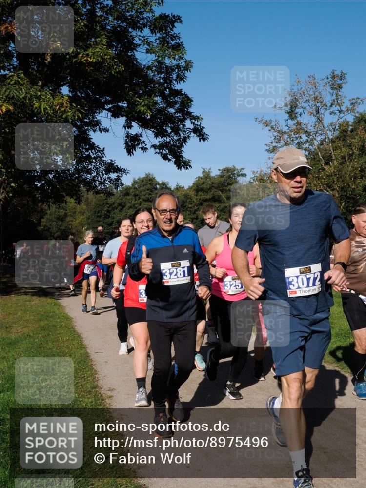 28.09.2025 - 33. Volkslauf durch das schöne Alstertal Fabian Wolf http://msf.ph/oto/8975496 28.09.2025 10:36:46 Laufen 3281, 325, 3072 meine-sportfotos.de