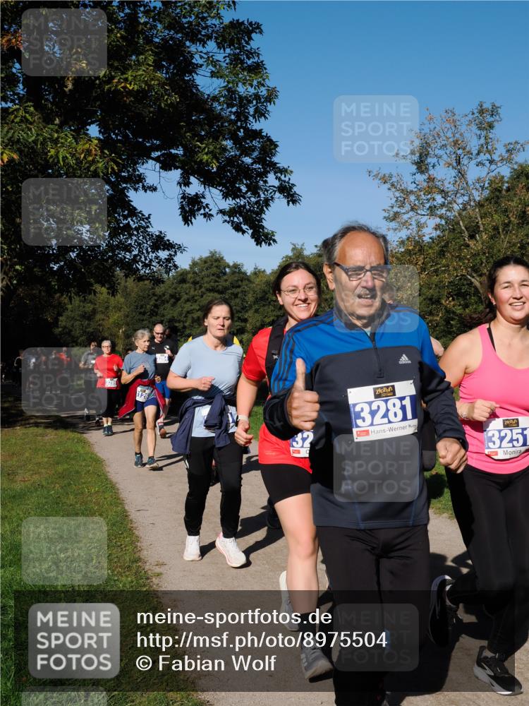 28.09.2025 - 33. Volkslauf durch das schöne Alstertal Fabian Wolf http://msf.ph/oto/8975504 28.09.2025 10:36:47 Laufen 20, 126, 3281, 3251 meine-sportfotos.de