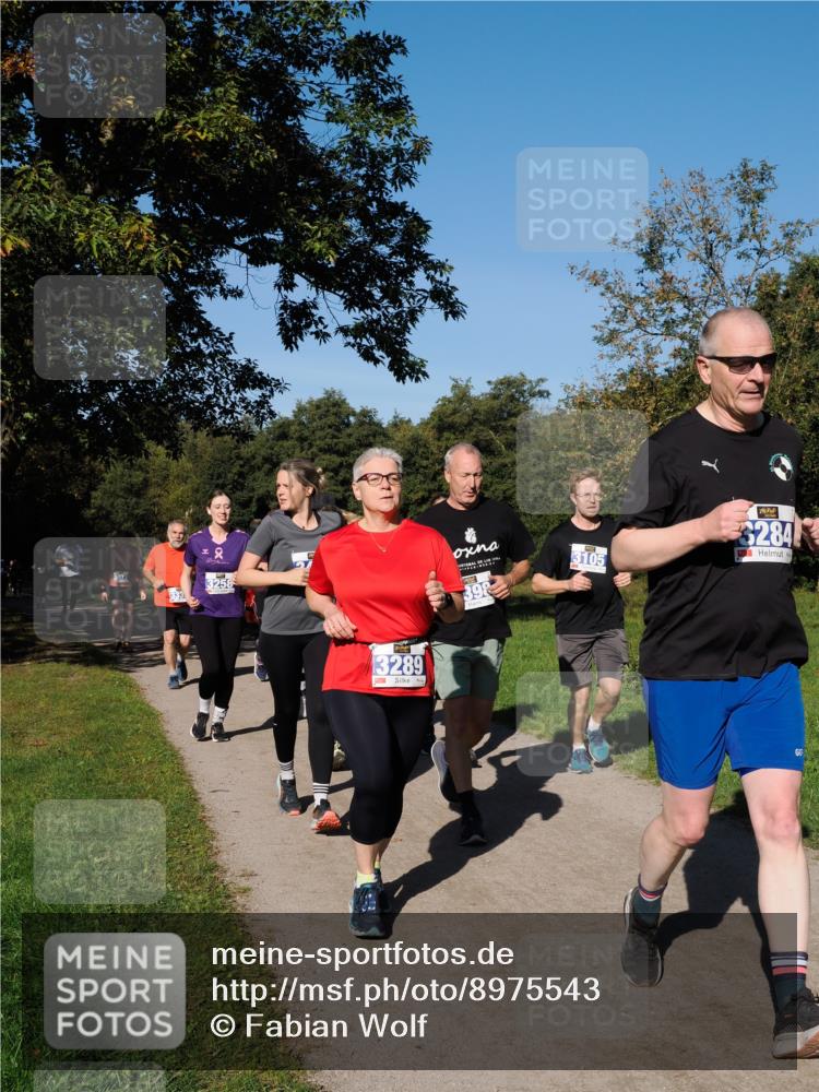 28.09.2025 - 33. Volkslauf durch das schöne Alstertal Fabian Wolf http://msf.ph/oto/8975543 28.09.2025 10:36:51 Laufen 3073, 3258, 3105, 3284, 3289, 39 meine-sportfotos.de