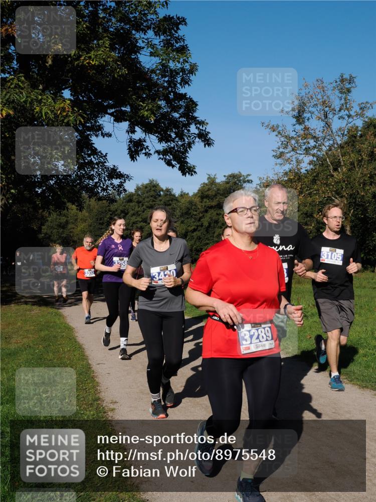 28.09.2025 - 33. Volkslauf durch das schöne Alstertal Fabian Wolf http://msf.ph/oto/8975548 28.09.2025 10:36:52 Laufen 3332, 3258, 3420, 3105, 3289 meine-sportfotos.de