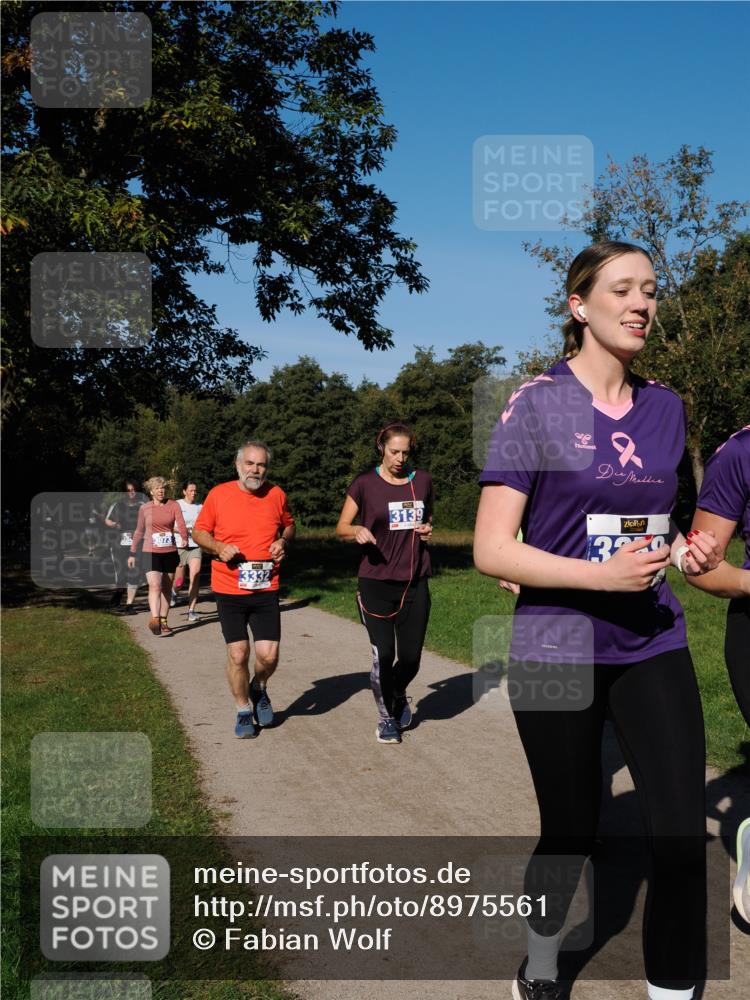 28.09.2025 - 33. Volkslauf durch das schöne Alstertal Fabian Wolf http://msf.ph/oto/8975561 28.09.2025 10:36:54 Laufen 3332, 3139, 3230 meine-sportfotos.de