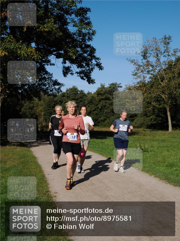 28.09.2025 - 33. Volkslauf durch das schöne Alstertal Fabian Wolf http://msf.ph/oto/8975581 28.09.2025 10:36:57 Laufen 3073, 3058 meine-sportfotos.de