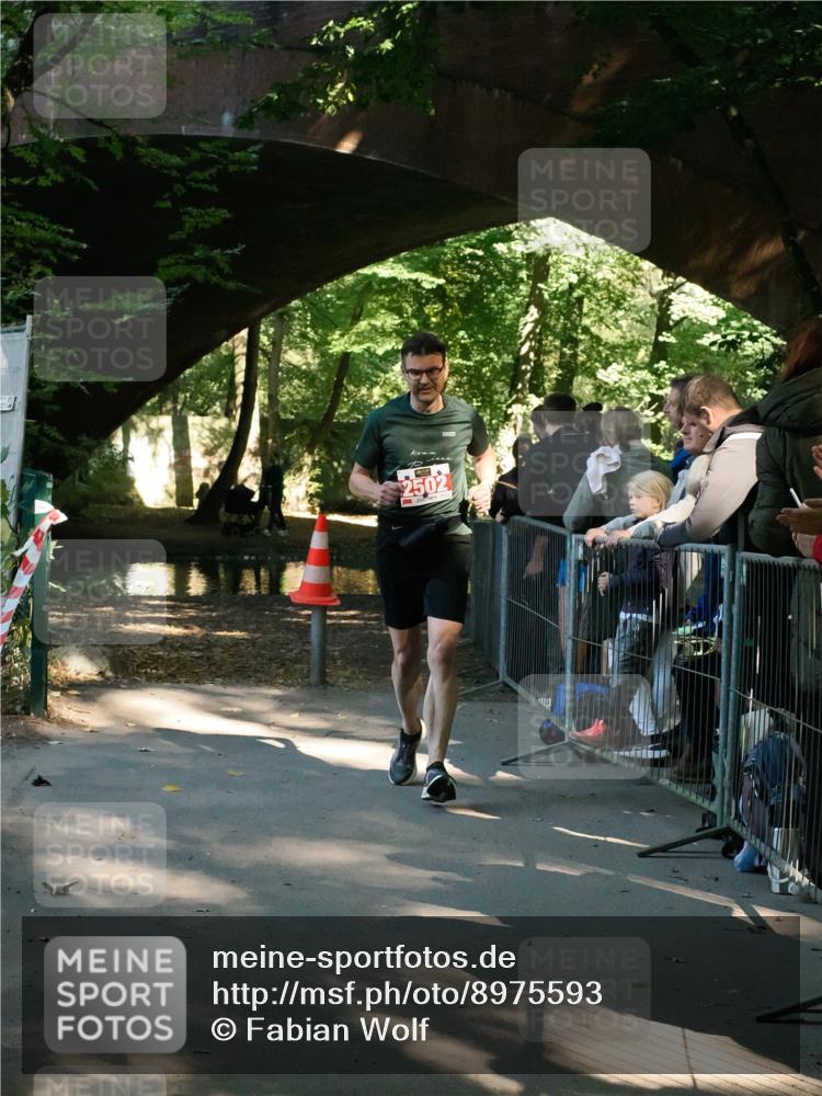 28.09.2025 - 33. Volkslauf durch das schöne Alstertal Fabian Wolf http://msf.ph/oto/8975593 28.09.2025 12:21:09 Laufen 2502 meine-sportfotos.de