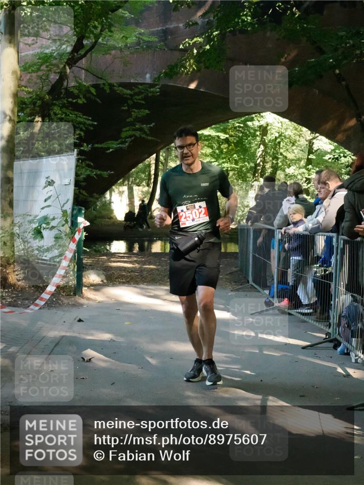 28.09.2025 - 33. Volkslauf durch das schöne Alstertal Fabian Wolf http://msf.ph/oto/8975607 28.09.2025 12:21:11 Laufen 2502 meine-sportfotos.de