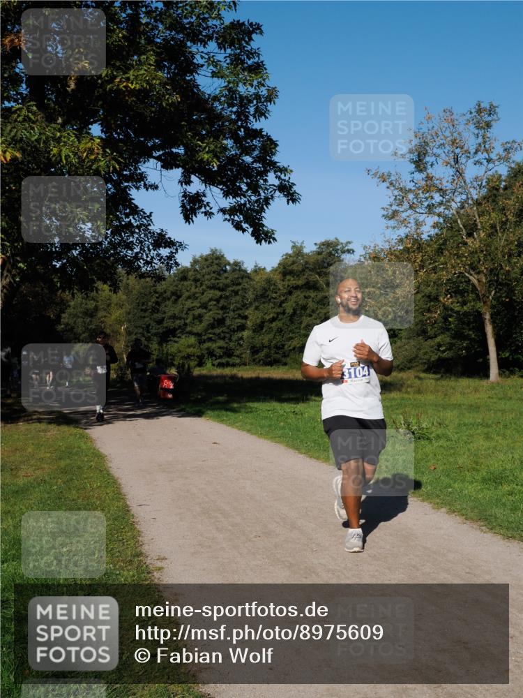 28.09.2025 - 33. Volkslauf durch das schöne Alstertal Fabian Wolf http://msf.ph/oto/8975609 28.09.2025 10:37:00 Laufen 3104 meine-sportfotos.de