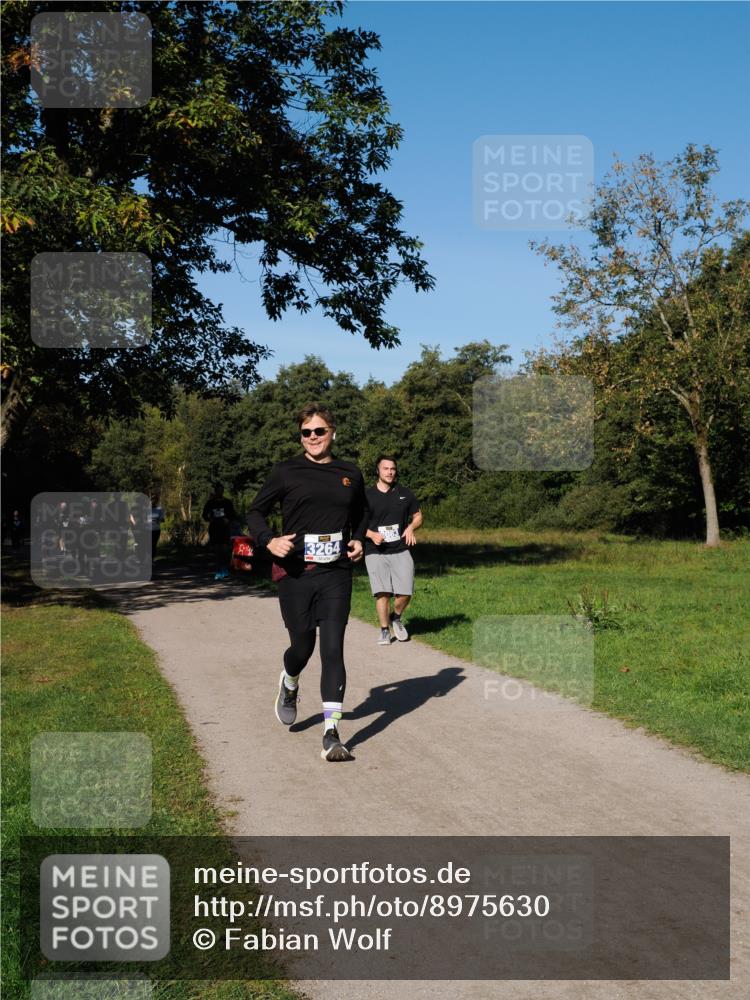 28.09.2025 - 33. Volkslauf durch das schöne Alstertal Fabian Wolf http://msf.ph/oto/8975630 28.09.2025 10:37:05 Laufen 3264 meine-sportfotos.de