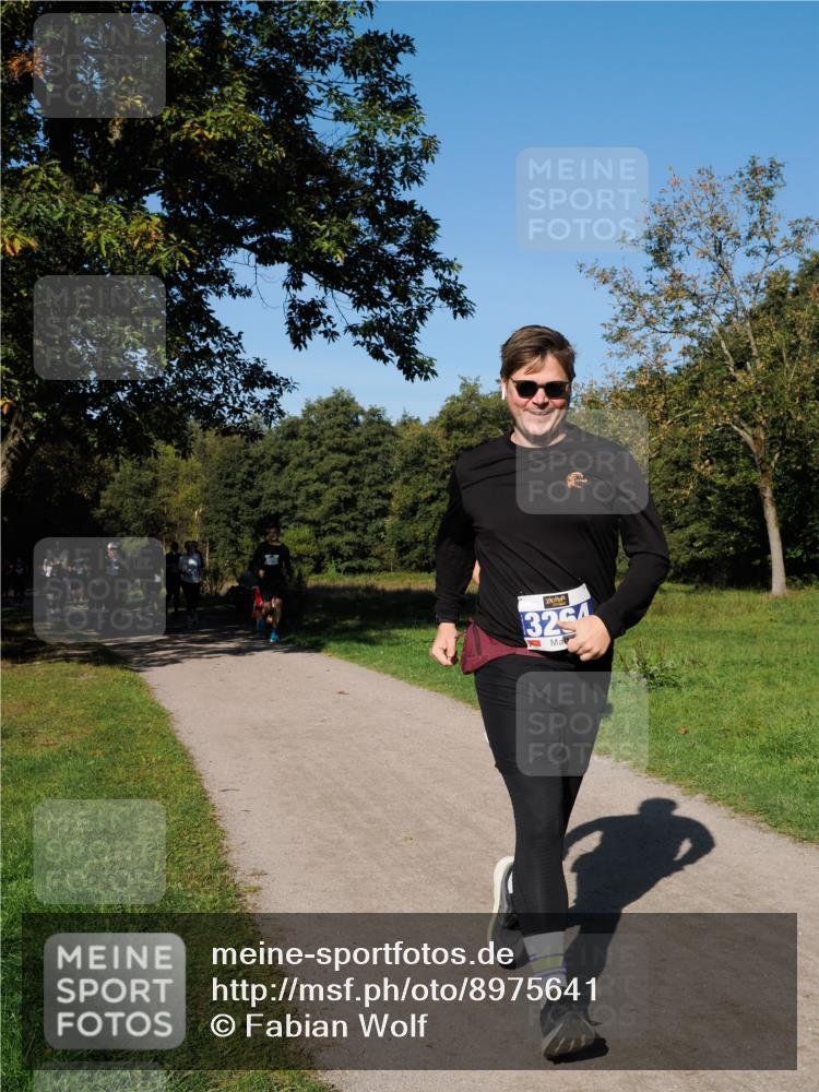 28.09.2025 - 33. Volkslauf durch das schöne Alstertal Fabian Wolf http://msf.ph/oto/8975641 28.09.2025 10:37:06 Laufen 3254 meine-sportfotos.de