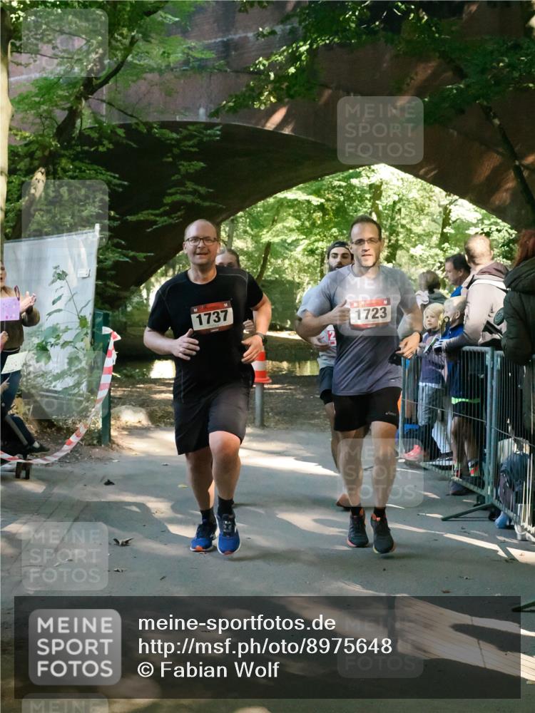 28.09.2025 - 33. Volkslauf durch das schöne Alstertal Fabian Wolf http://msf.ph/oto/8975648 28.09.2025 12:22:03 Laufen 1737, 1723 meine-sportfotos.de