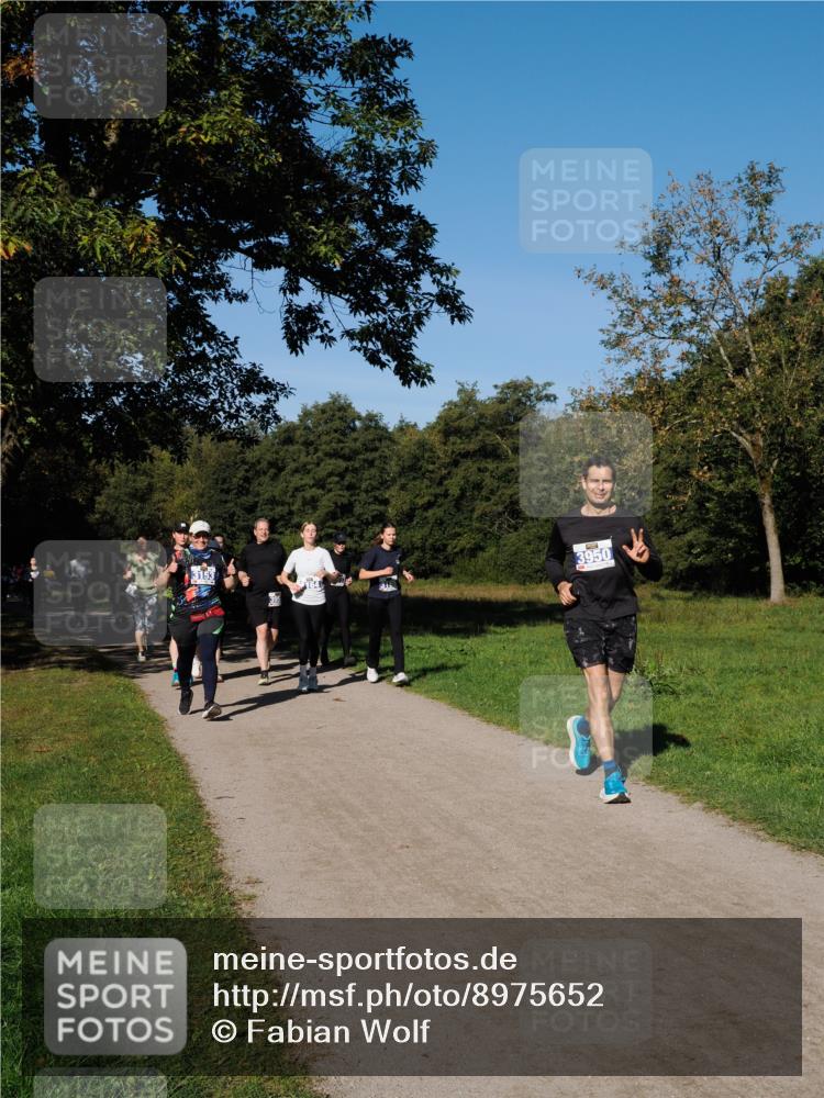 28.09.2025 - 33. Volkslauf durch das schöne Alstertal Fabian Wolf http://msf.ph/oto/8975652 28.09.2025 10:37:11 Laufen 3153, 3950 meine-sportfotos.de