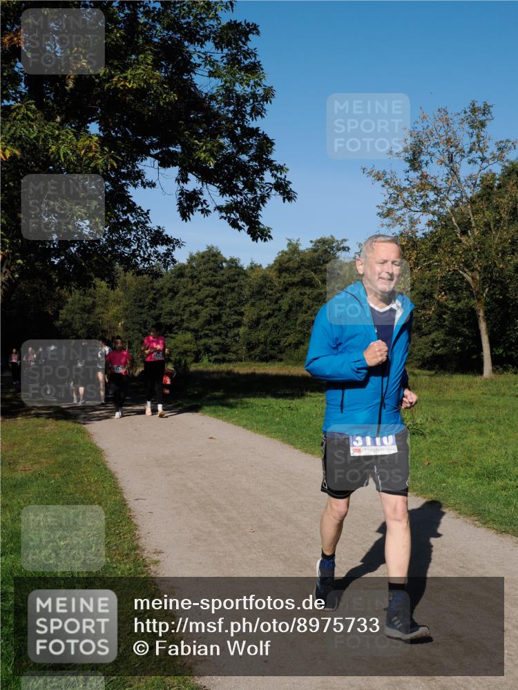 28.09.2025 - 33. Volkslauf durch das schöne Alstertal Fabian Wolf http://msf.ph/oto/8975733 28.09.2025 10:37:36 Laufen 3110 meine-sportfotos.de